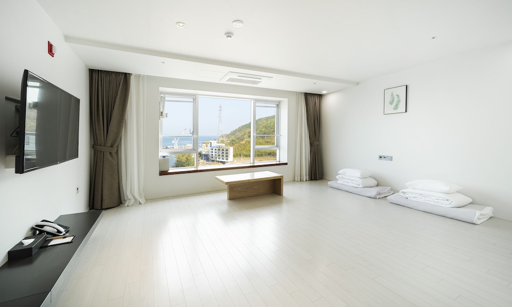 Hotel Haven 24/69