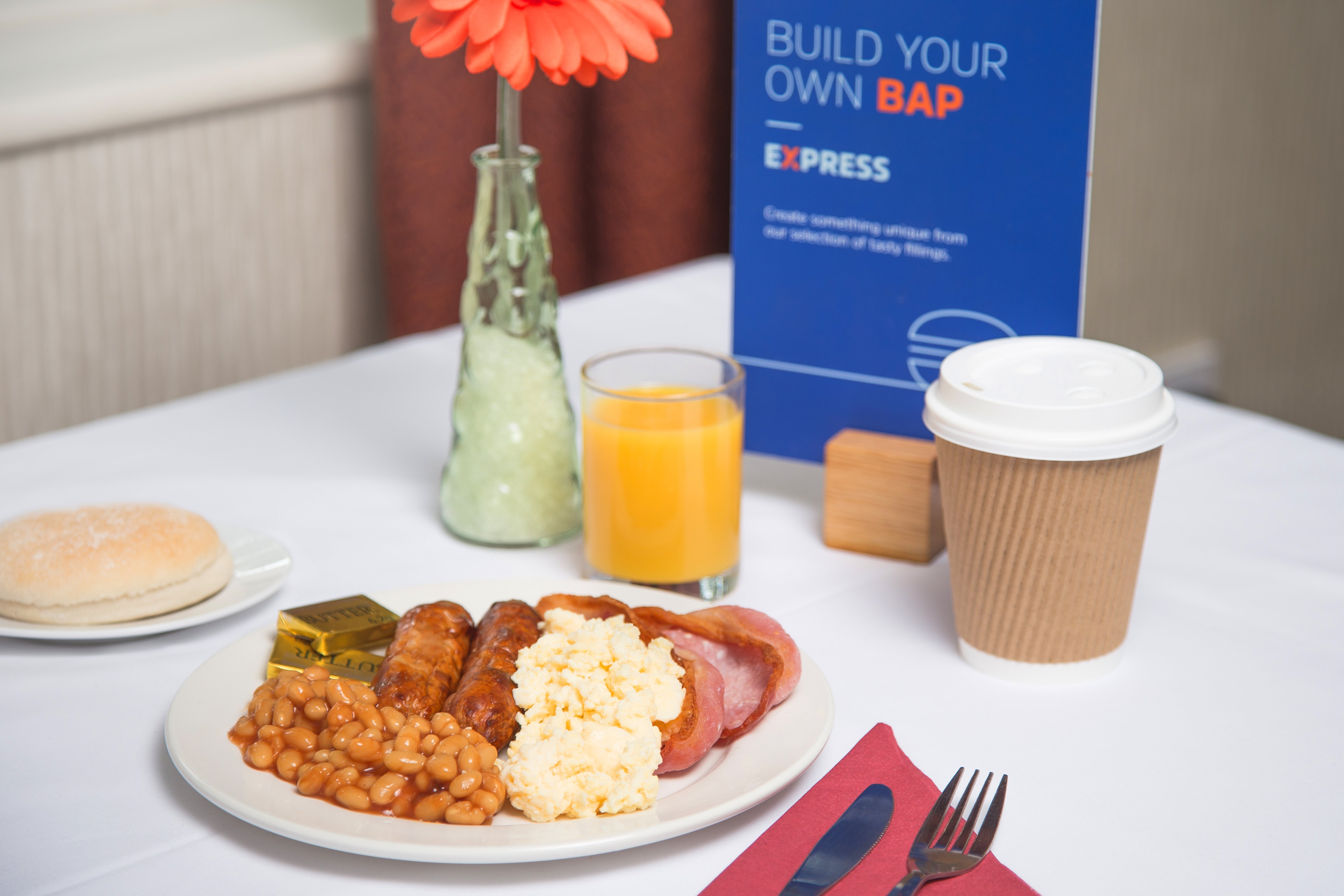 Holiday Inn Express Gatwick Crawley 17/50