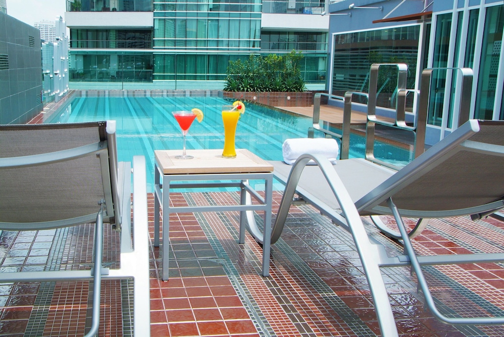 Amora Neoluxe Hotel 30/41