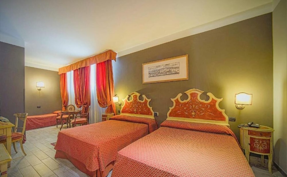 Family, 1 Single and 2 Double Beds