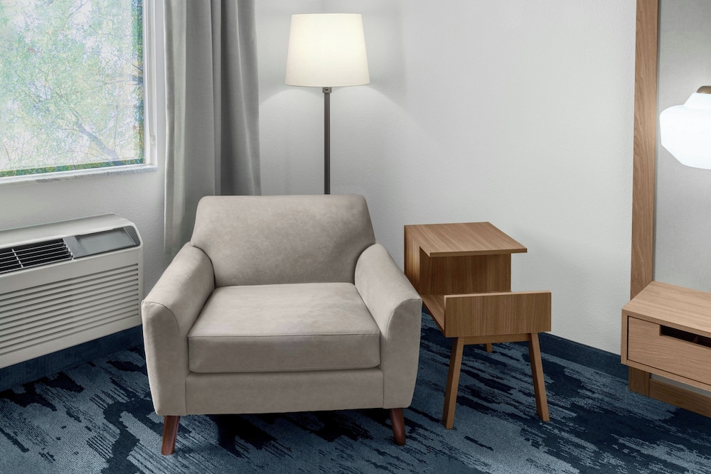 Fairfield Inn Suites San Francisco San Carlos 30/50