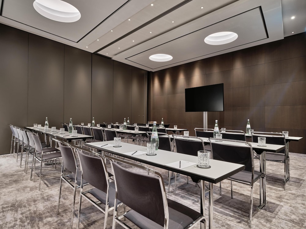 Radisson Collection Hotel, Berlin 58/68