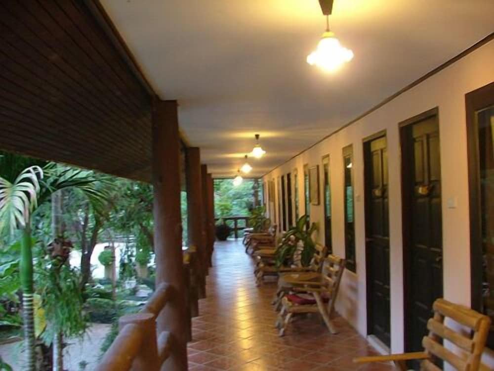 Pathu Resort Ranong 24/26