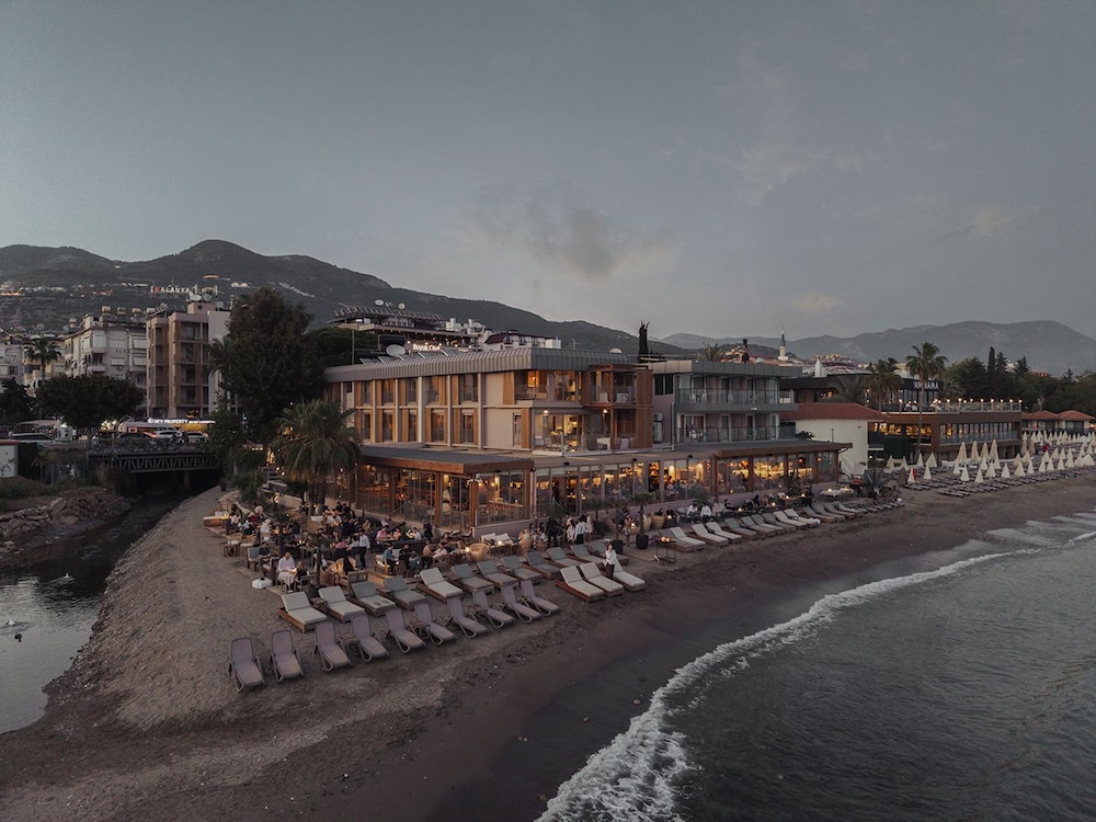 Alanya Buyuk Hotel 69/71