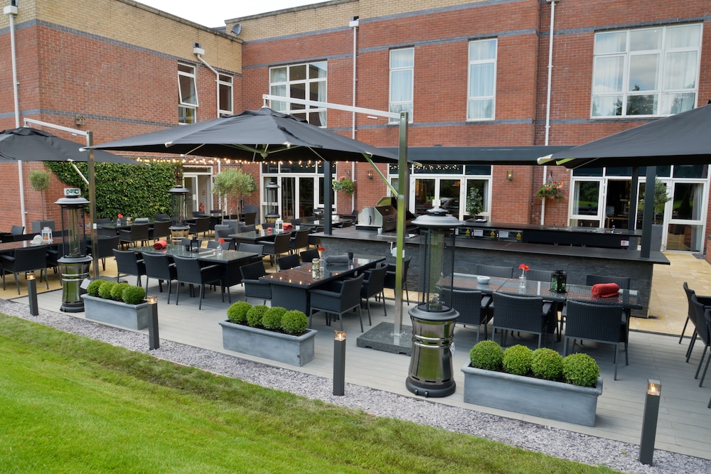De Vere Cranage Estate 39/44