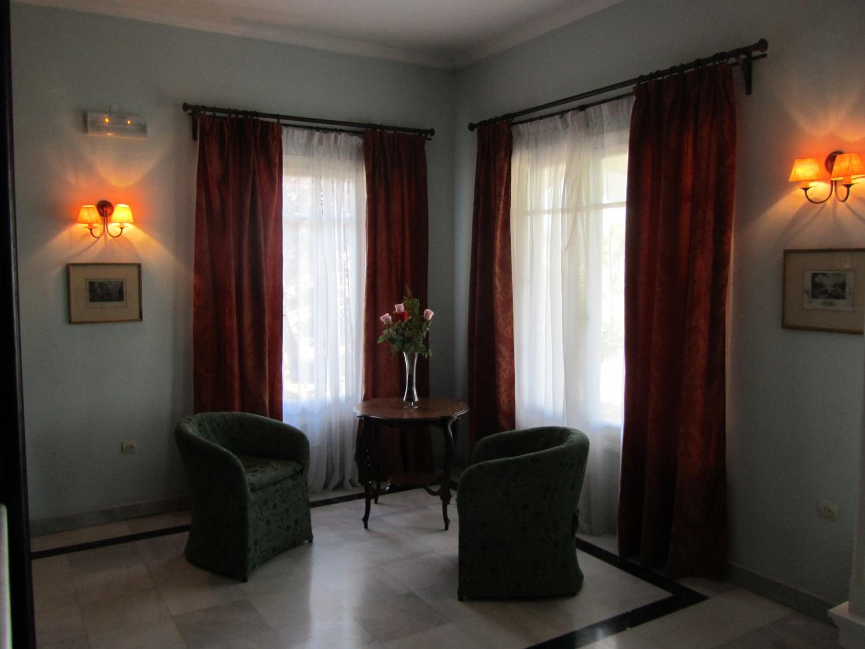 Levant Hotel 16/33