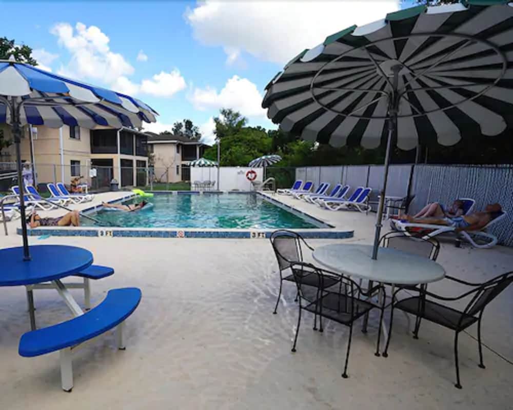 Vacation Villas 31/41