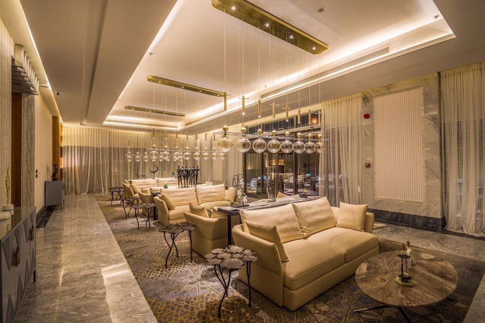 Grand Plaza Hotel King Fahad 30/50