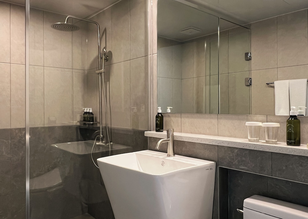 Ocean Suites Hotel Jeju 50/50