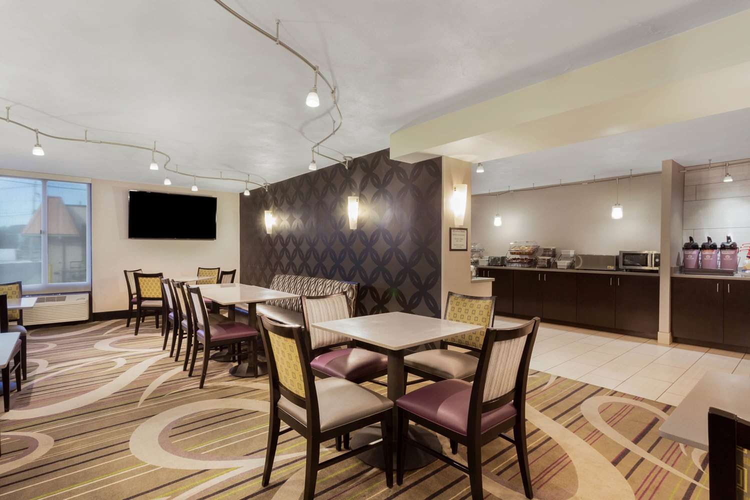 La Quinta Inn By Wyndham Binghamton Johnson City 47/59