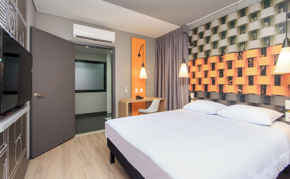 Ibis Cucuta 27/75