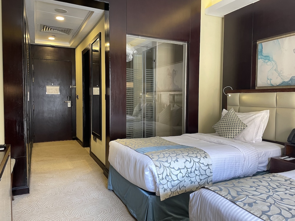 Triumph Luxury Hotel 22/64