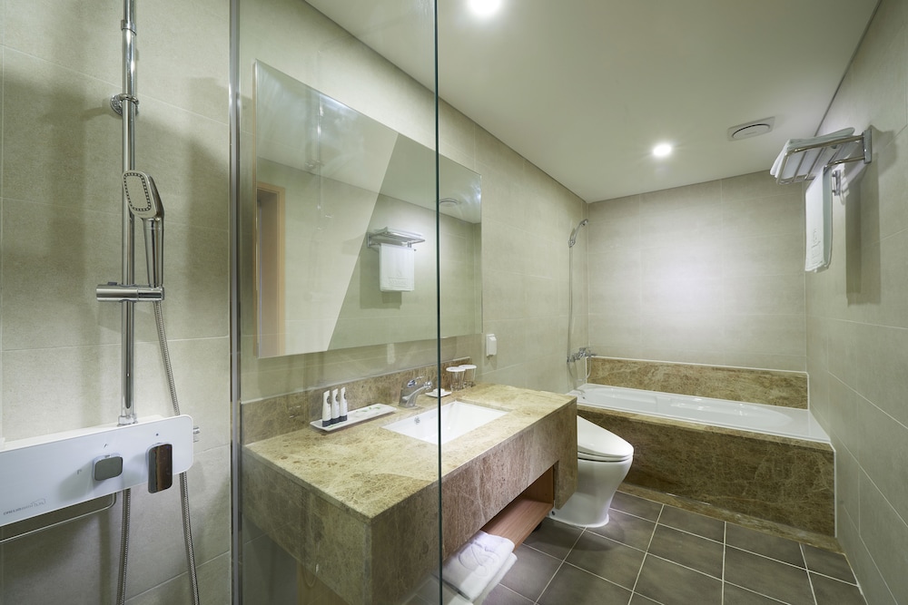 Benikea Jungmun Hotel 49/50