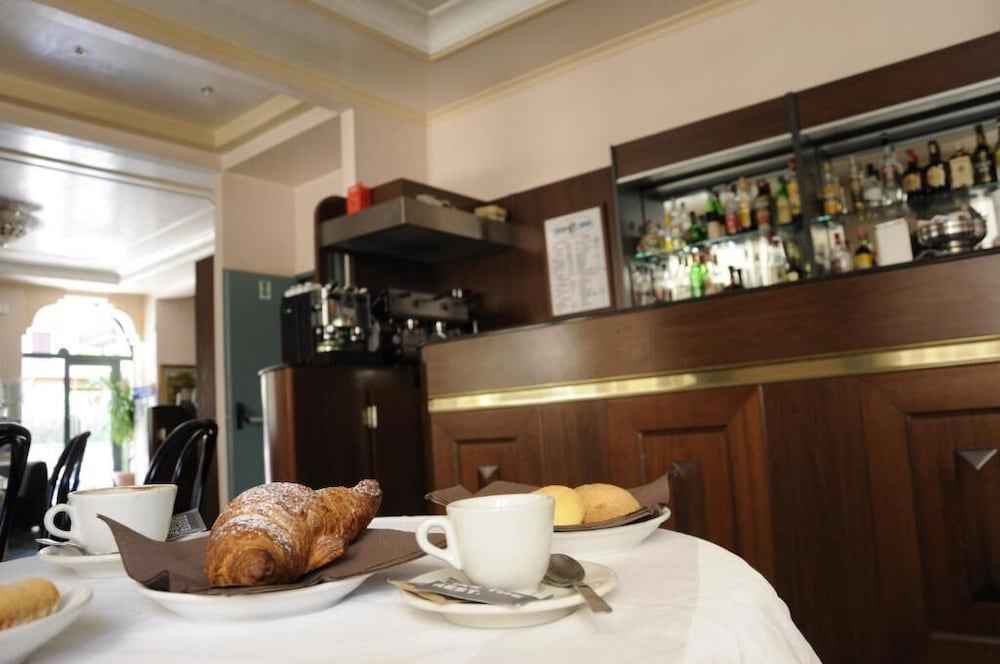 Hotel Siviglia 11/69