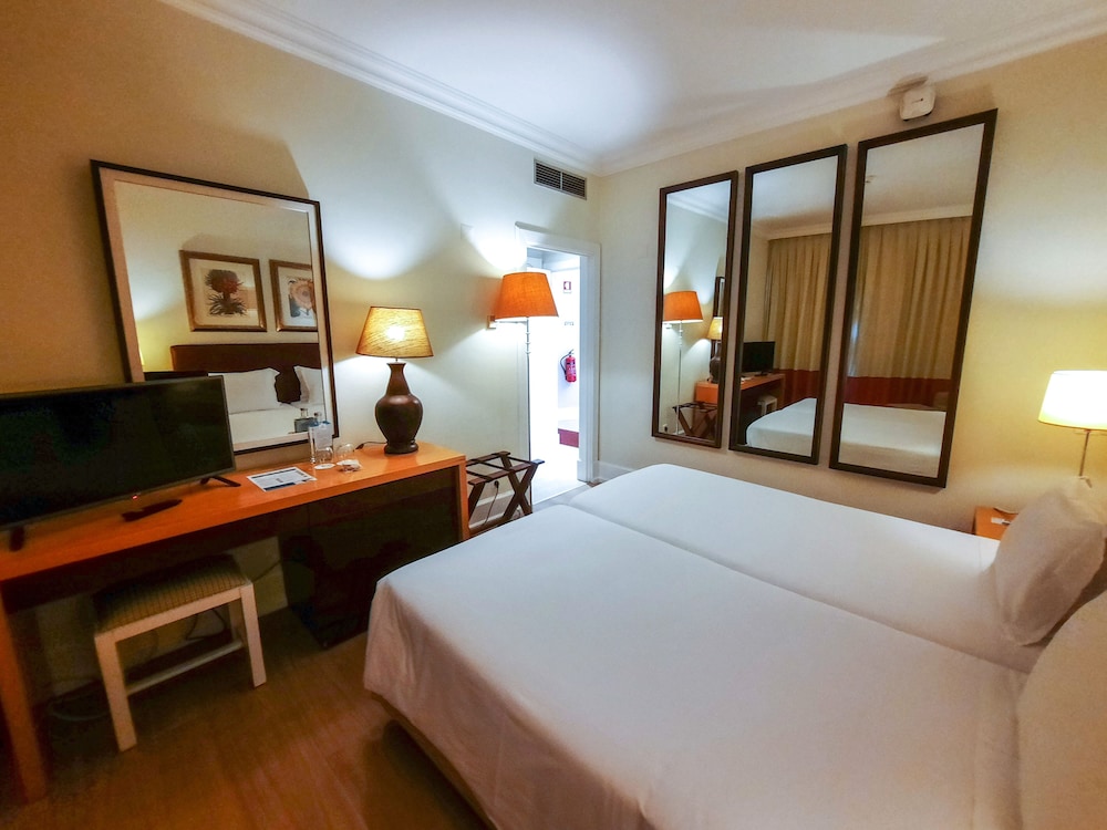 Azoris Faial Garden Resort Hotel 9/50