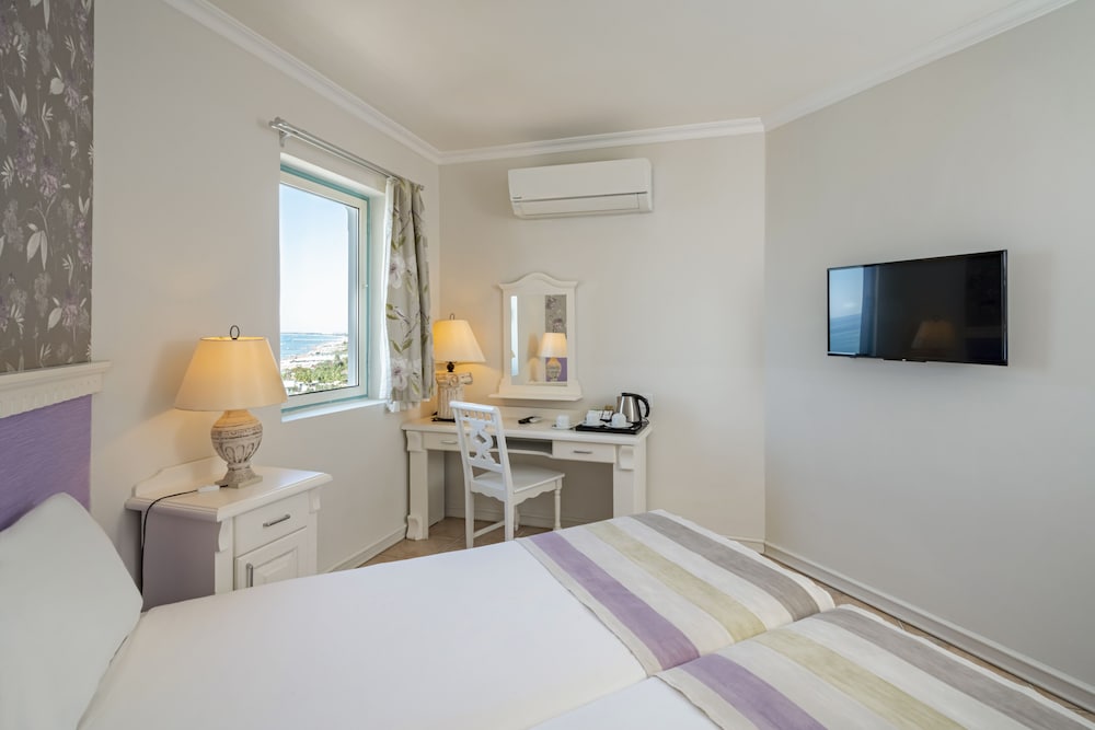 Hotel Iz Flower Side Beach 16/50