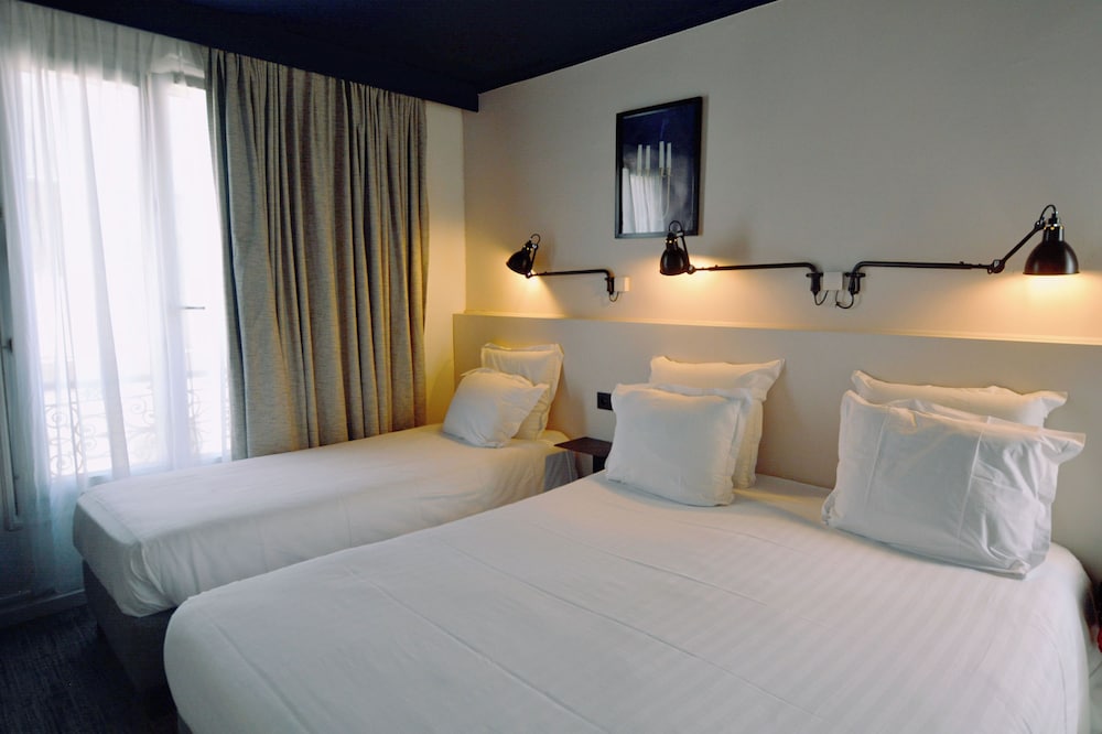 Hotel Lucien 12/43