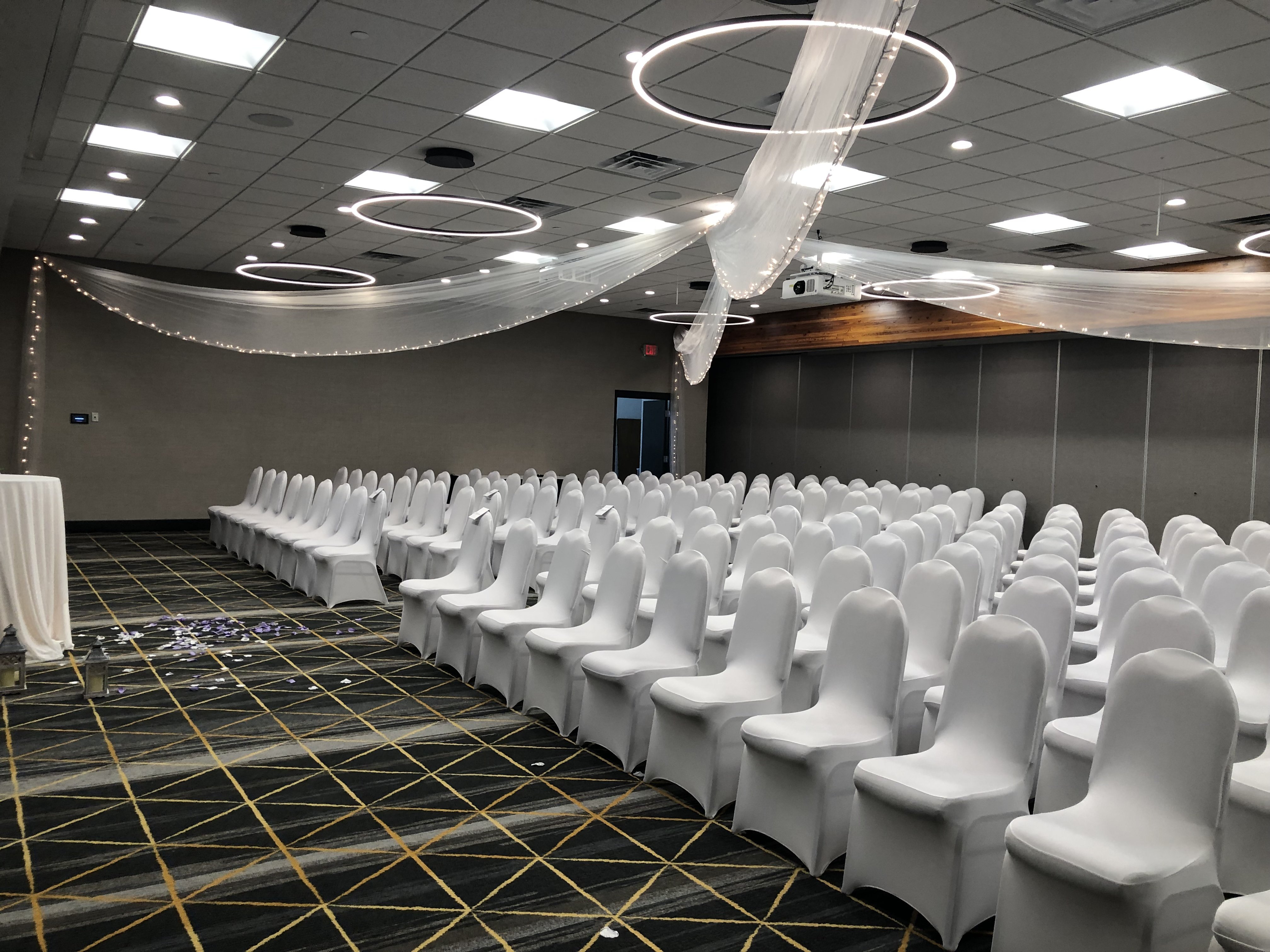Holiday Inn Hotel And Suites St Cloud 57/60