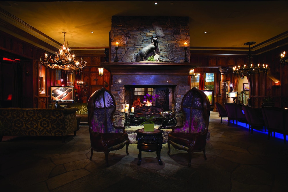 Grand Bohemian Hotel Asheville Autograph Collection 36/41