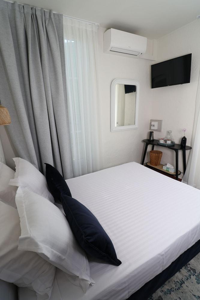 Economy, Double Bed, Garden View