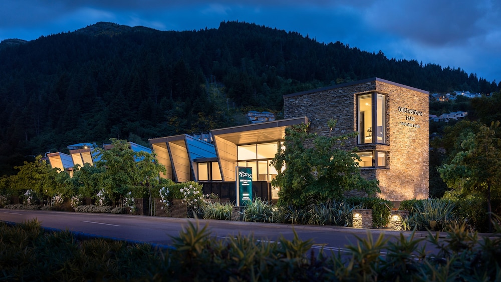 Queenstown Park Boutique Hotel 2/77