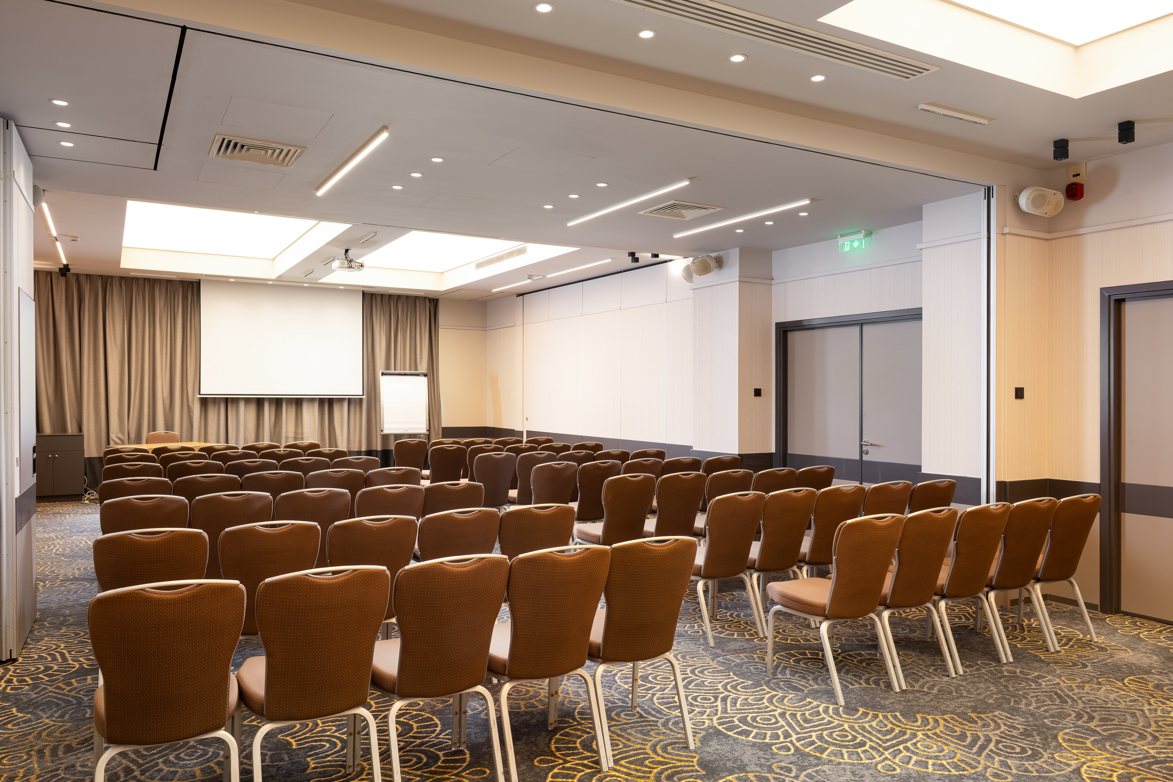 Holiday Inn Athens Airport 51/66