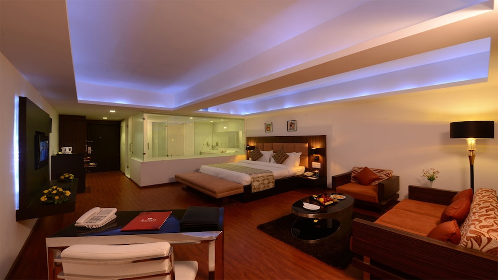 Top3 Lords Resort Bhavnagar 28/40