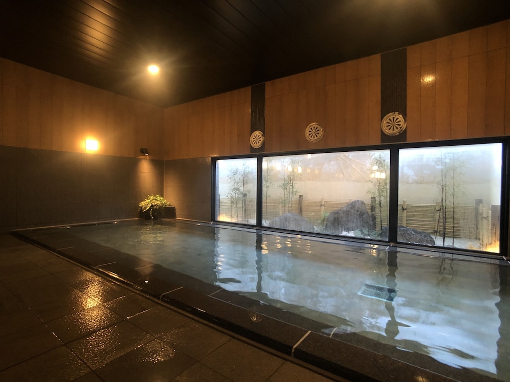 Hotel Route Inn Tsuchiura 37/43