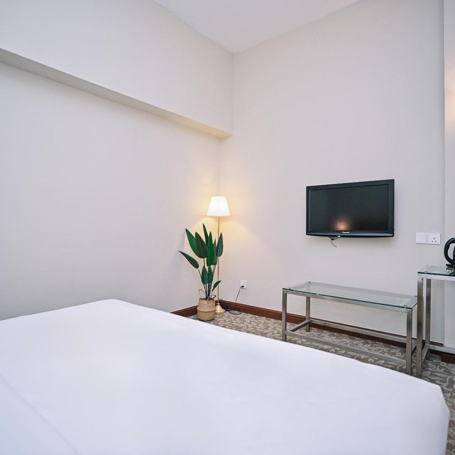 غرفة قياسية بسرير كينج، Kingston Hotel 10 @ Bukit Jalil 3/6