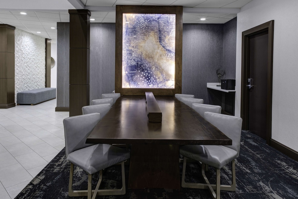 Hyatt Place Dallas-Allen 61/66