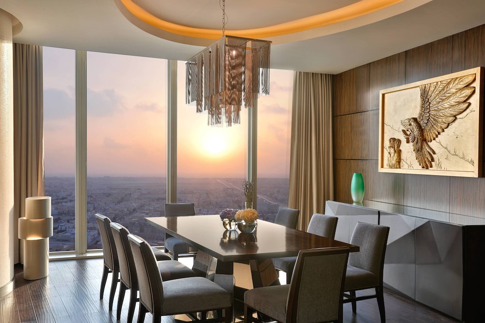 فندق برج رافال(JW Marriott Hotel Riyadh) 28/39