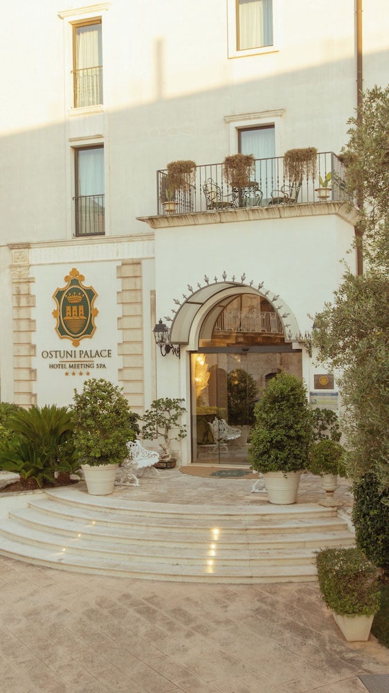 Ostuni Palace 63/67