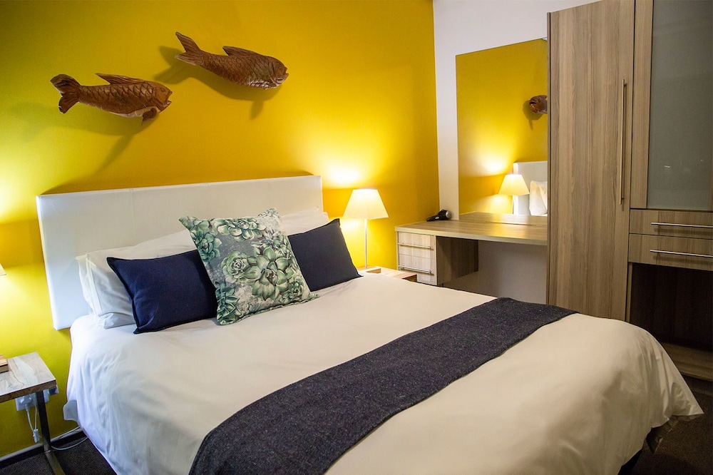 2 BEDROOMS, APARTMENT