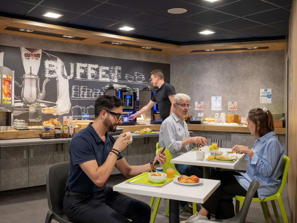 IBIS BUDGET LYON CALUIRE CITE INTERNATIONALE 40/57