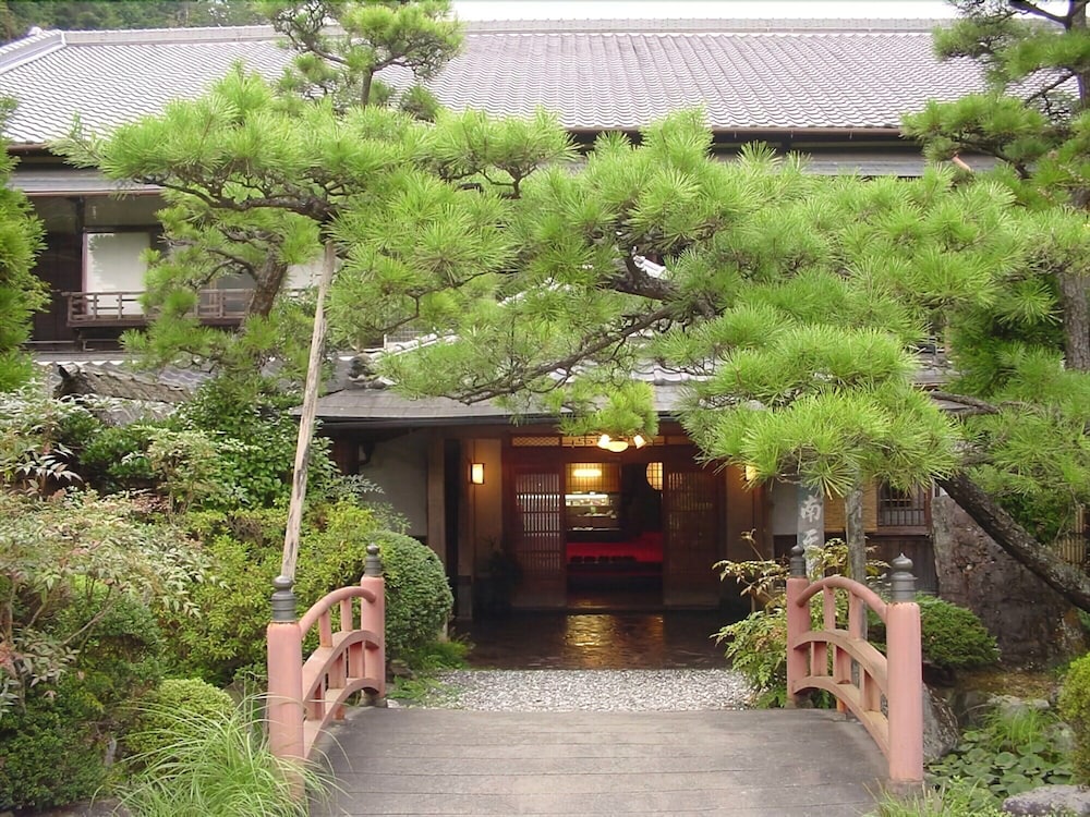 Amami Onsen Nanten-En in KAWACHINAGANO - OSAKA PREFECTURE