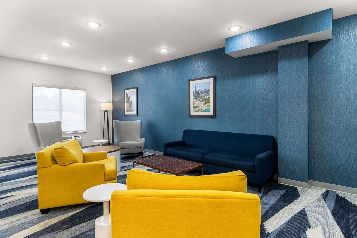 Comfort Inn & Suites near Tinley Park Amphitheater 9/11