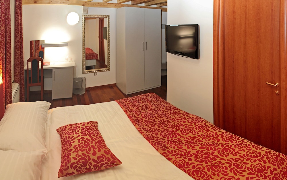 Hotel Monika 16/73