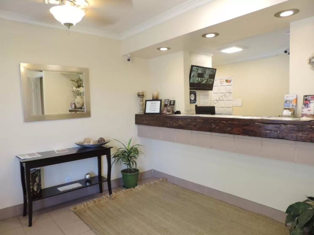 Lotus Of Lompoc - A Great Hospitality Inn 19/32