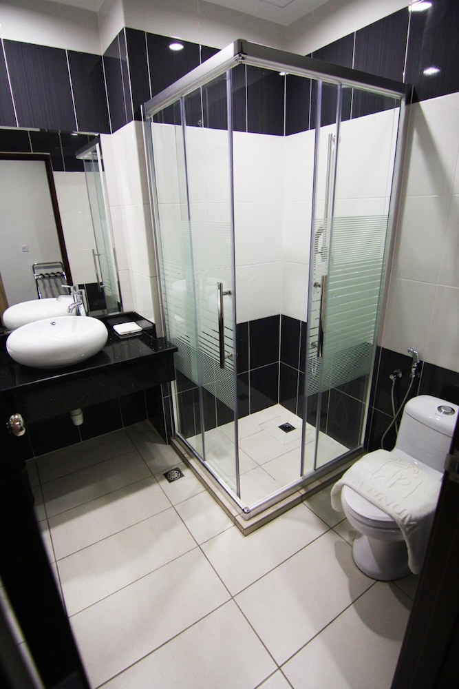 Putatan Platinum Hotel 29/31