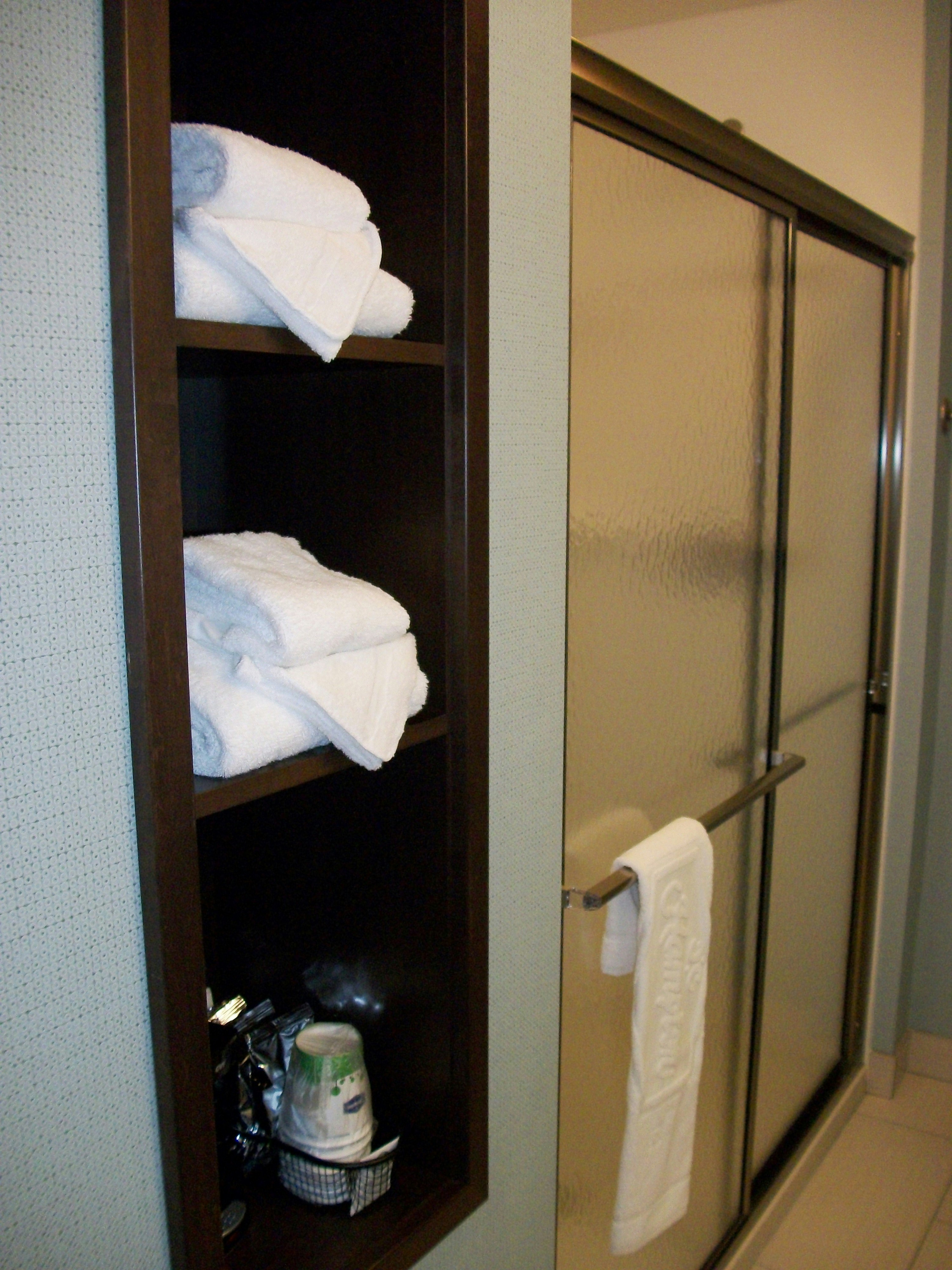 Hampton Inn Suites Manteca 24/50