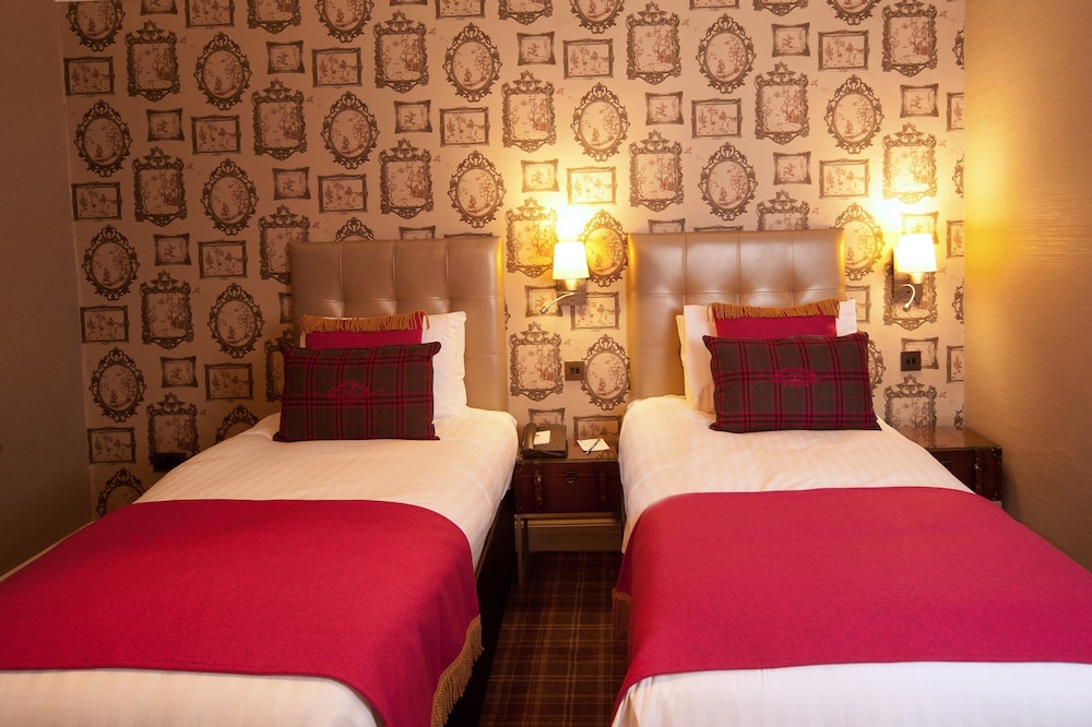 The Queen at Chester Hotel - Handwritten Collection 16/52