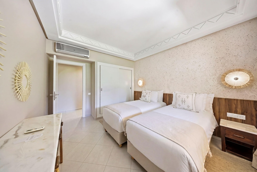 جناح بريستيج بسريرين مزدوجين، Paradis Plage Surf Yoga Spa Resort 2/10