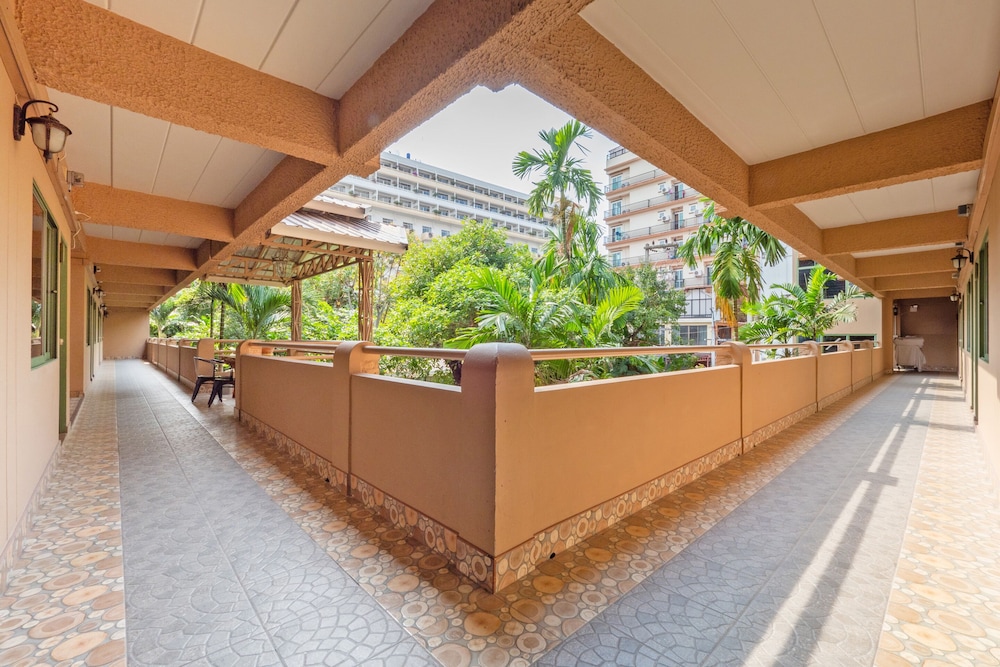 Capital O 75379 Sabai Living Pattaya 5/50