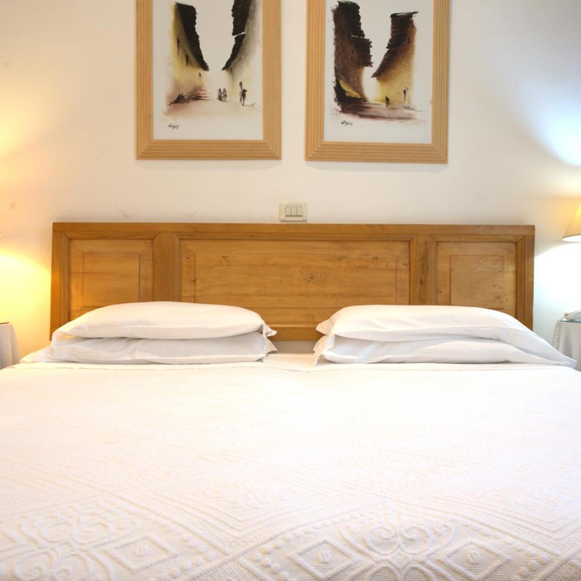 غرفة بسرير مزدوج أو سريرين منفصلين، Hotel Locanda Cairoli 3/10