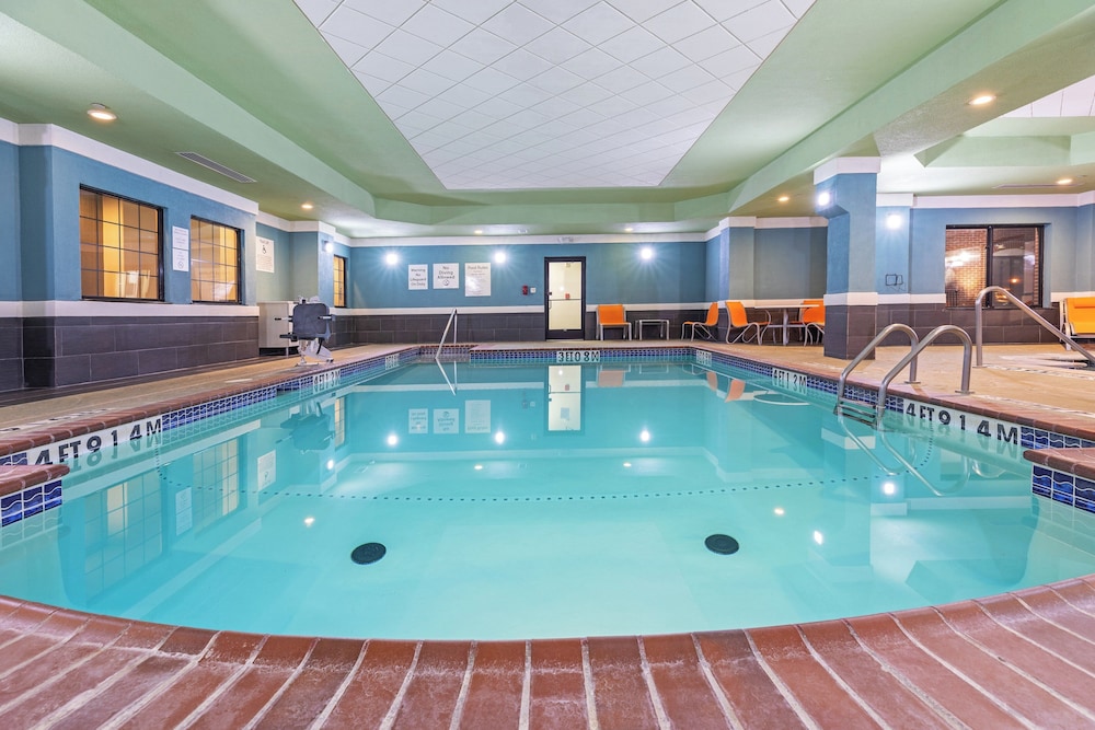 Holiday Inn Express Hotel Suites Guymon 46/69