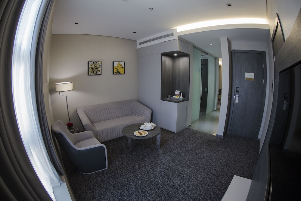 فندق التنفيذيين(Executives Hotel - KAFD) 43/57