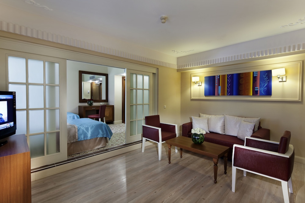 Movenpick Resort Antalya Tekirova 32/63