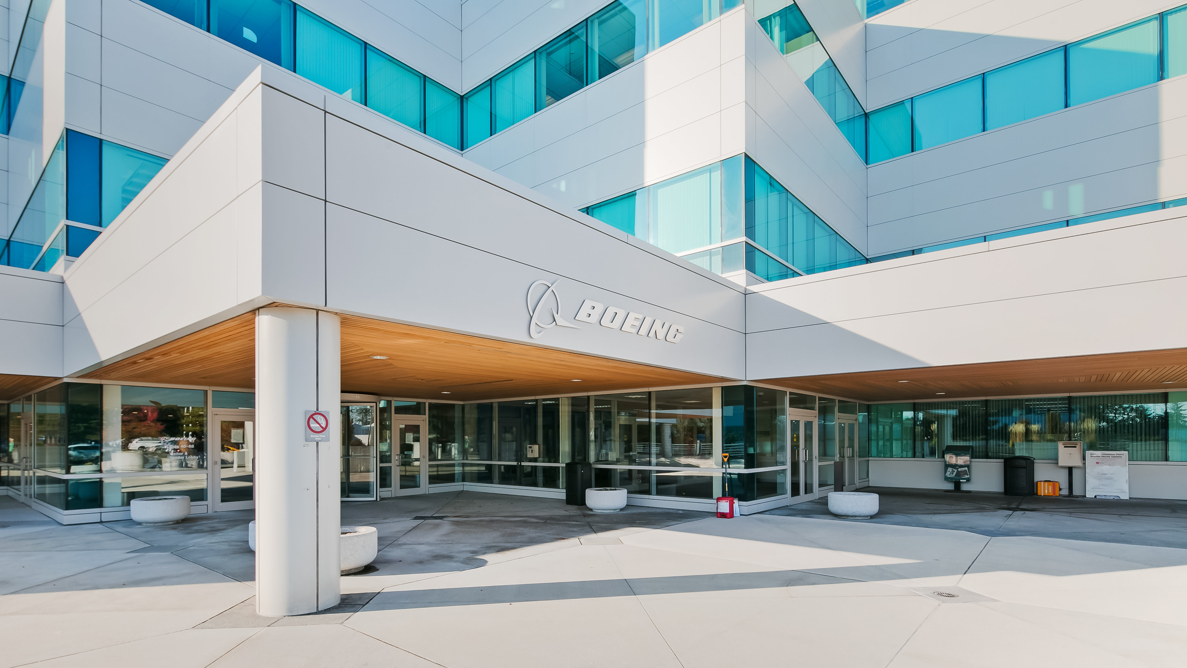 Holiday Inn Express And Suites Everett 53/54