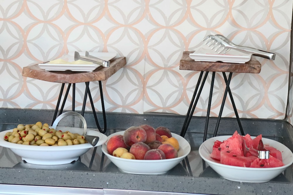 Ozlu Otel 25/30