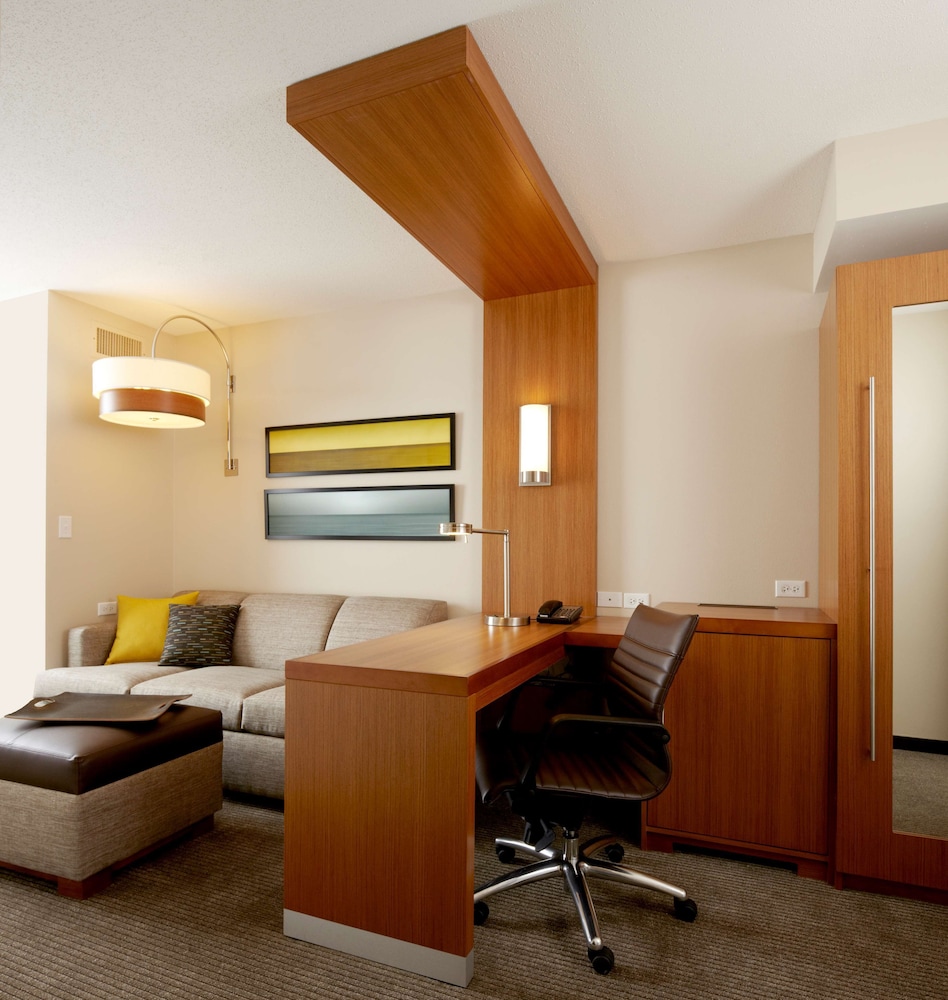 Hyatt Place Marlborough/Apex Center 41/64